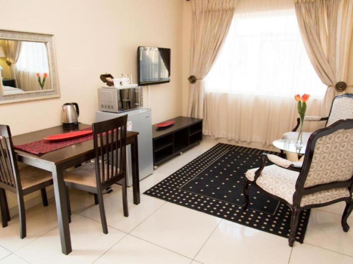 Sollunaa Guesthouse Sandton Habitación foto